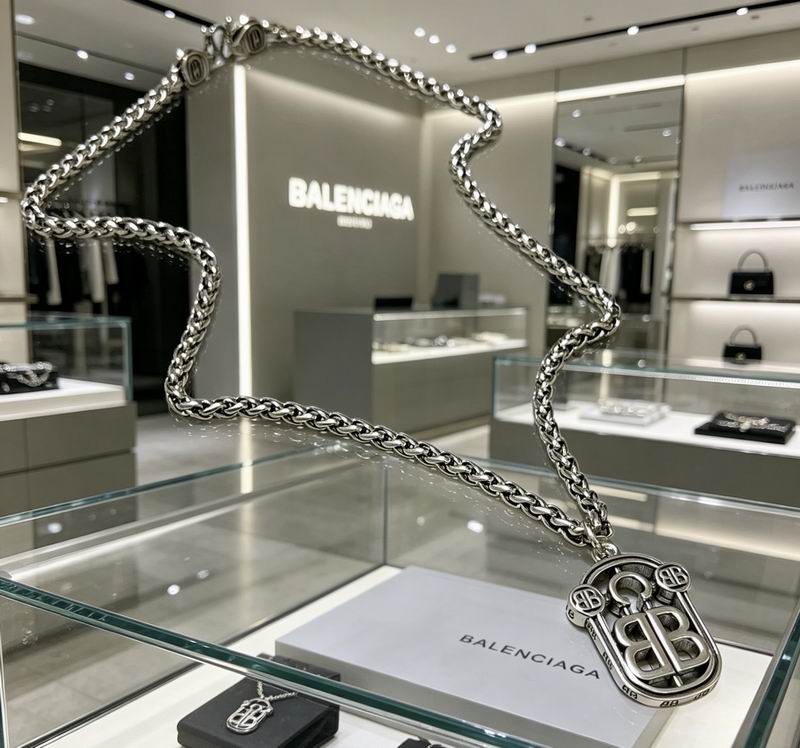Balenciaga Necklace 06yxs55